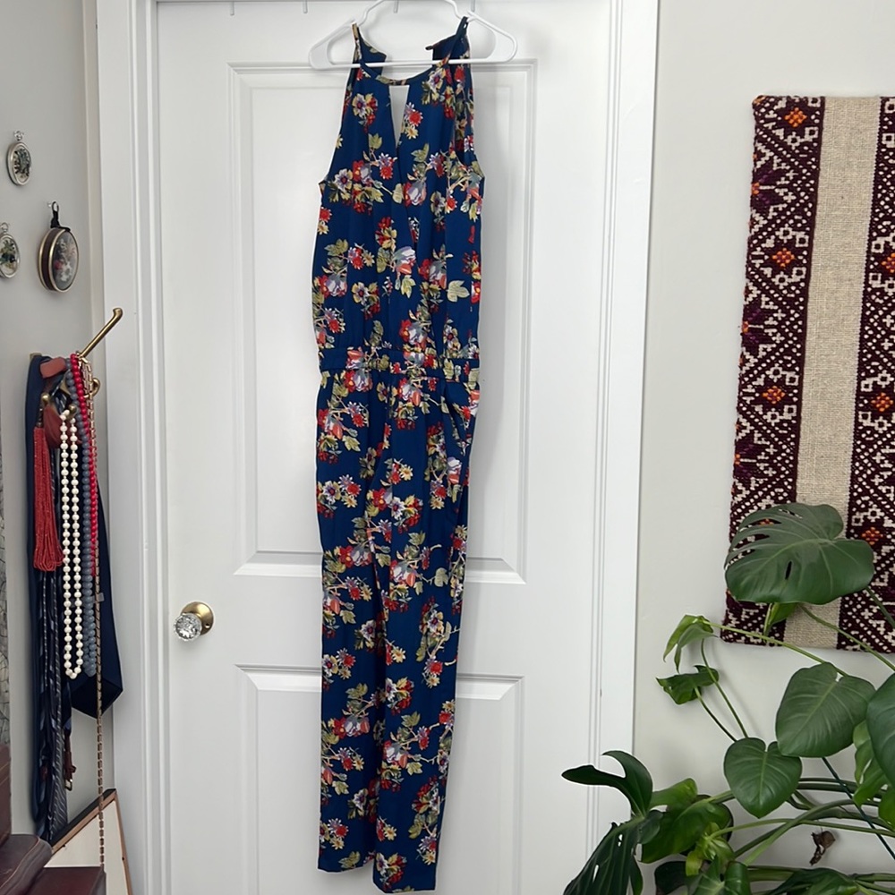 Size medium floral jumpsuit by Walter baker.